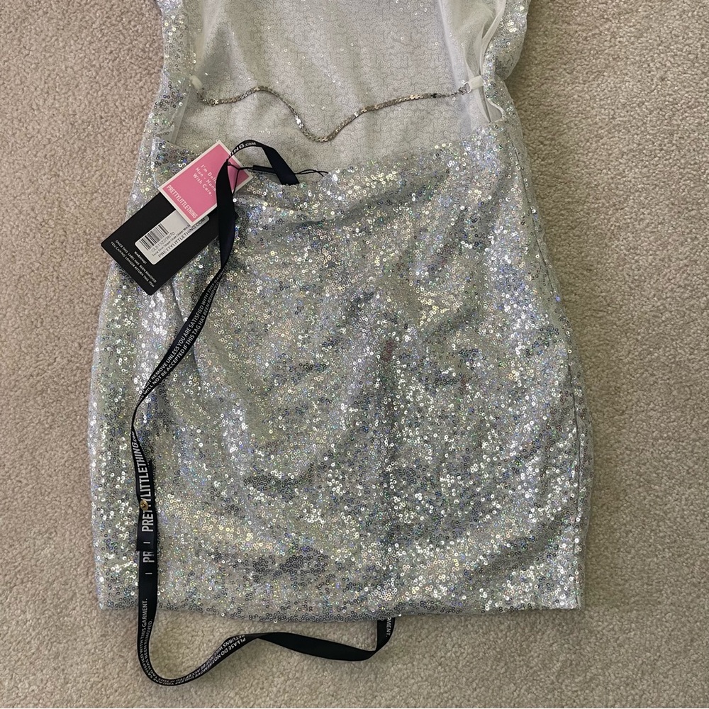 NWT pretty little thing Tarria Silver Sequin Chain Choker Mini Dress - Picture 6 of 11